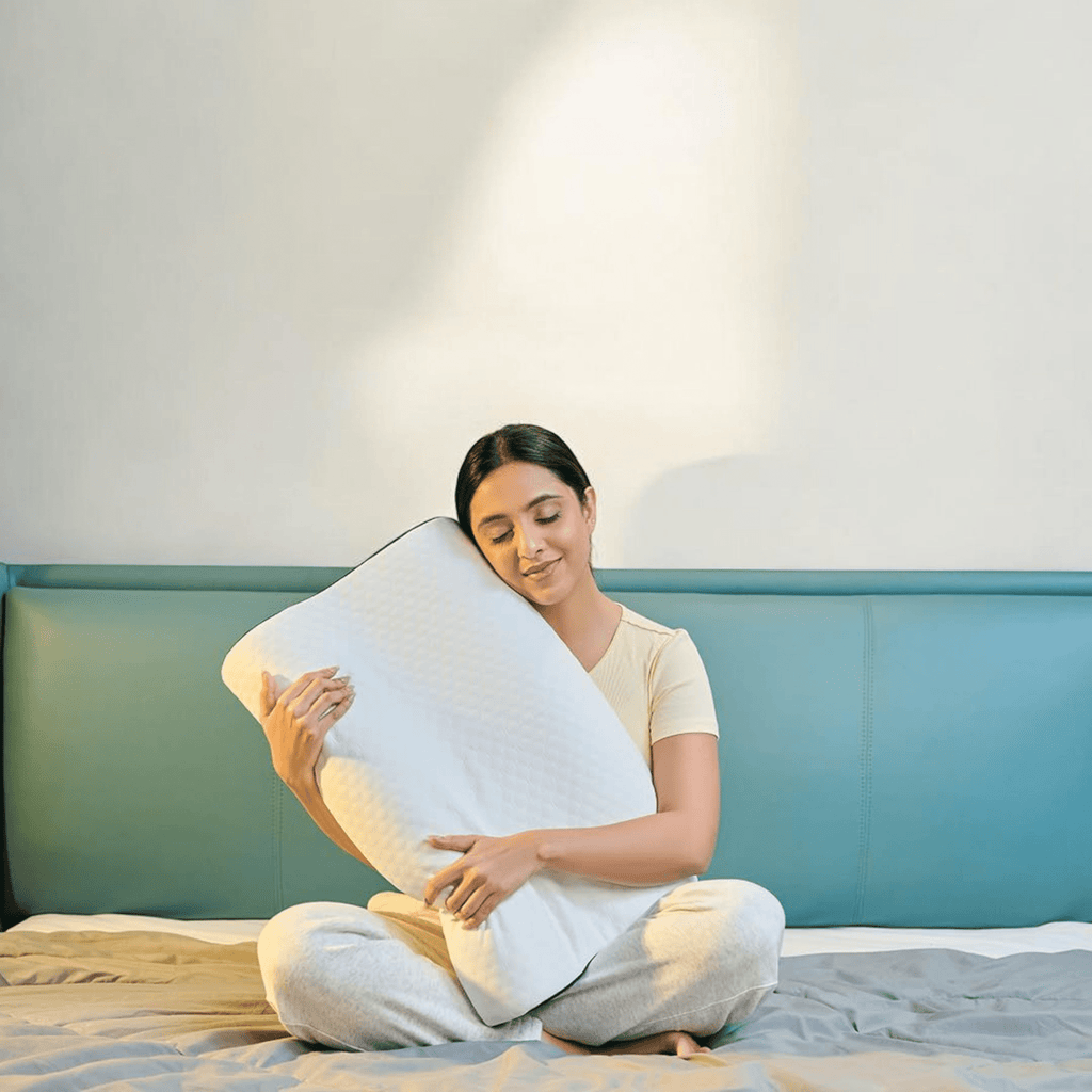 Memory Foam Solid Orthopaedic  Pillow White